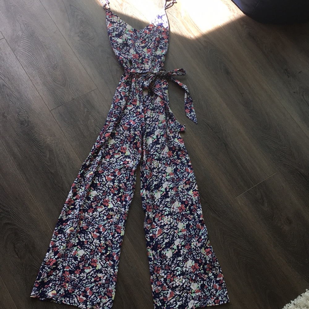 Sanctuary v - neck floral jumpsuit